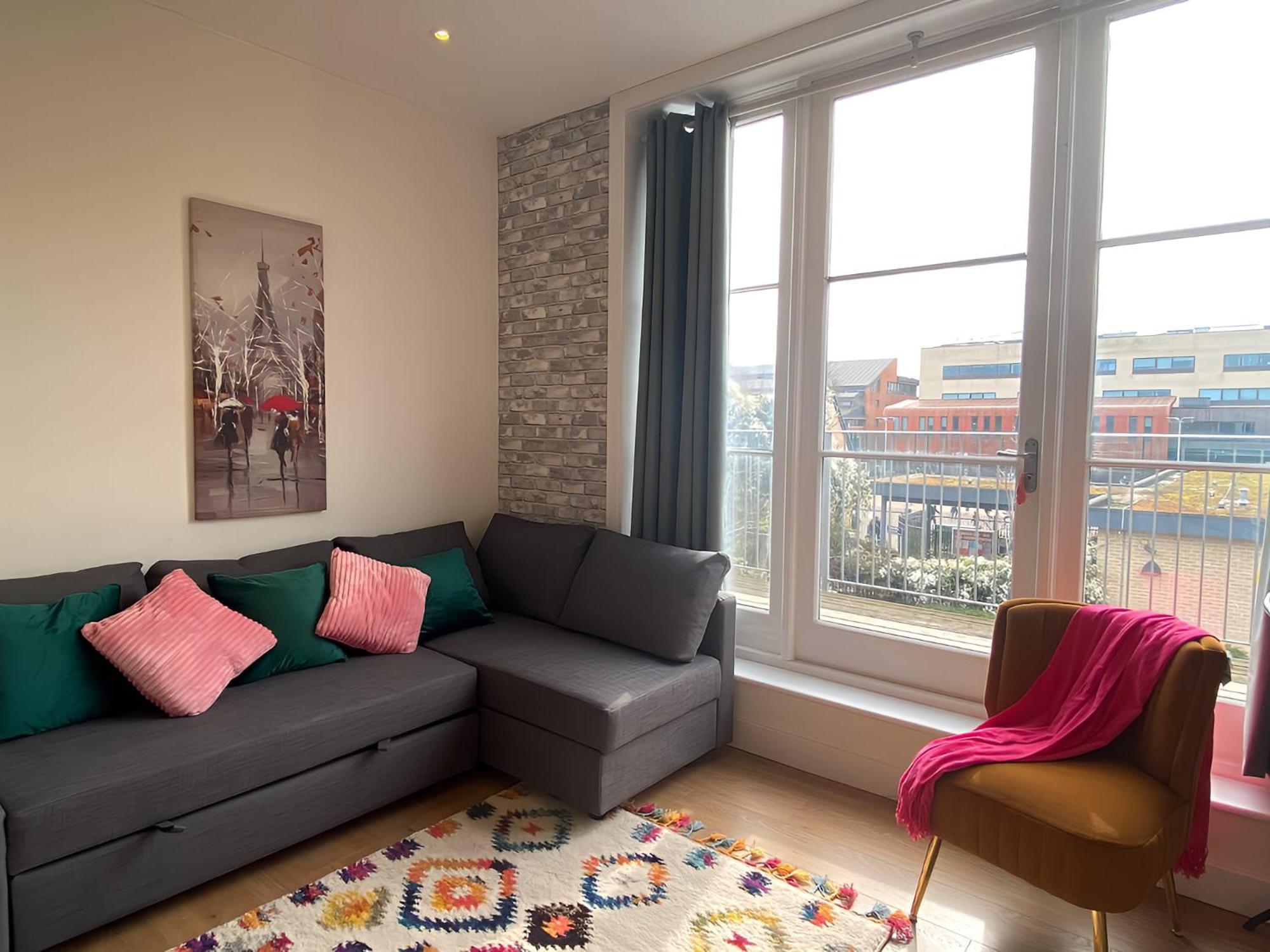 Cambridge Stays Diamond 2Br Apartment-Central-Parking-Walk To City & Train Station Экстерьер фото